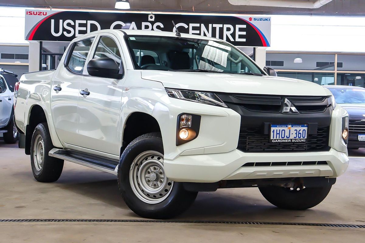 2022 Mitsubishi Triton GLX MR 4X4