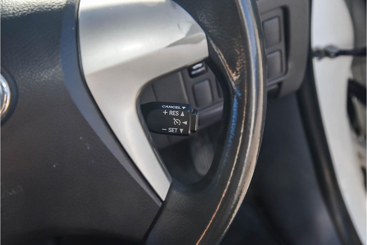 2013 Toyota Hilux SR KUN16R Rear Wheel Drive