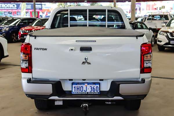 2022 Mitsubishi Triton GLX MR 4X4