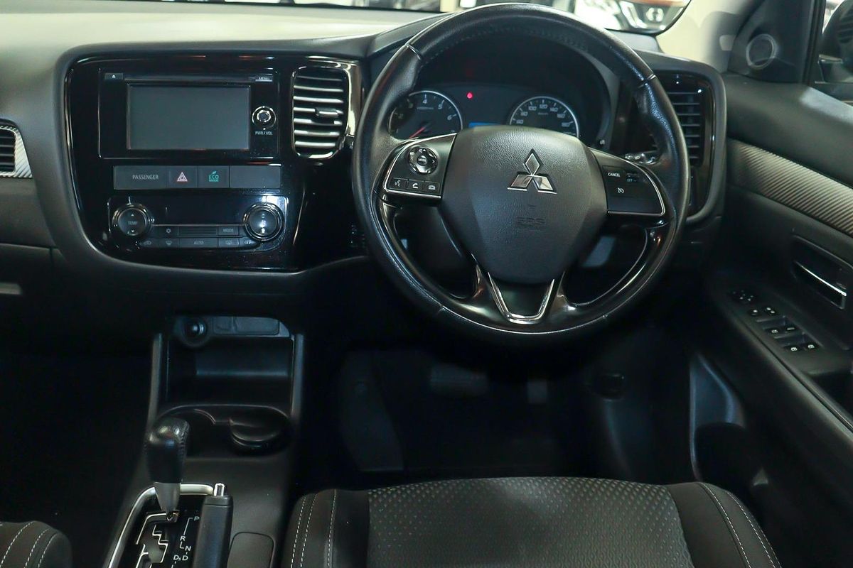 2016 Mitsubishi Outlander LS ZK