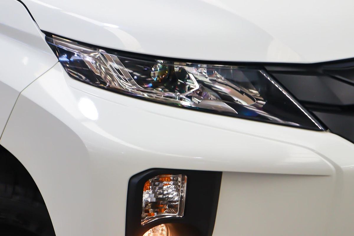 2022 Mitsubishi Triton GLX MR 4X4