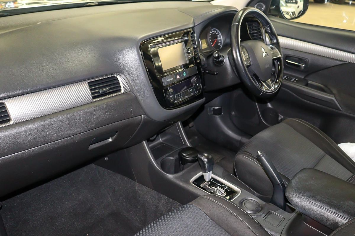 2016 Mitsubishi Outlander LS ZK