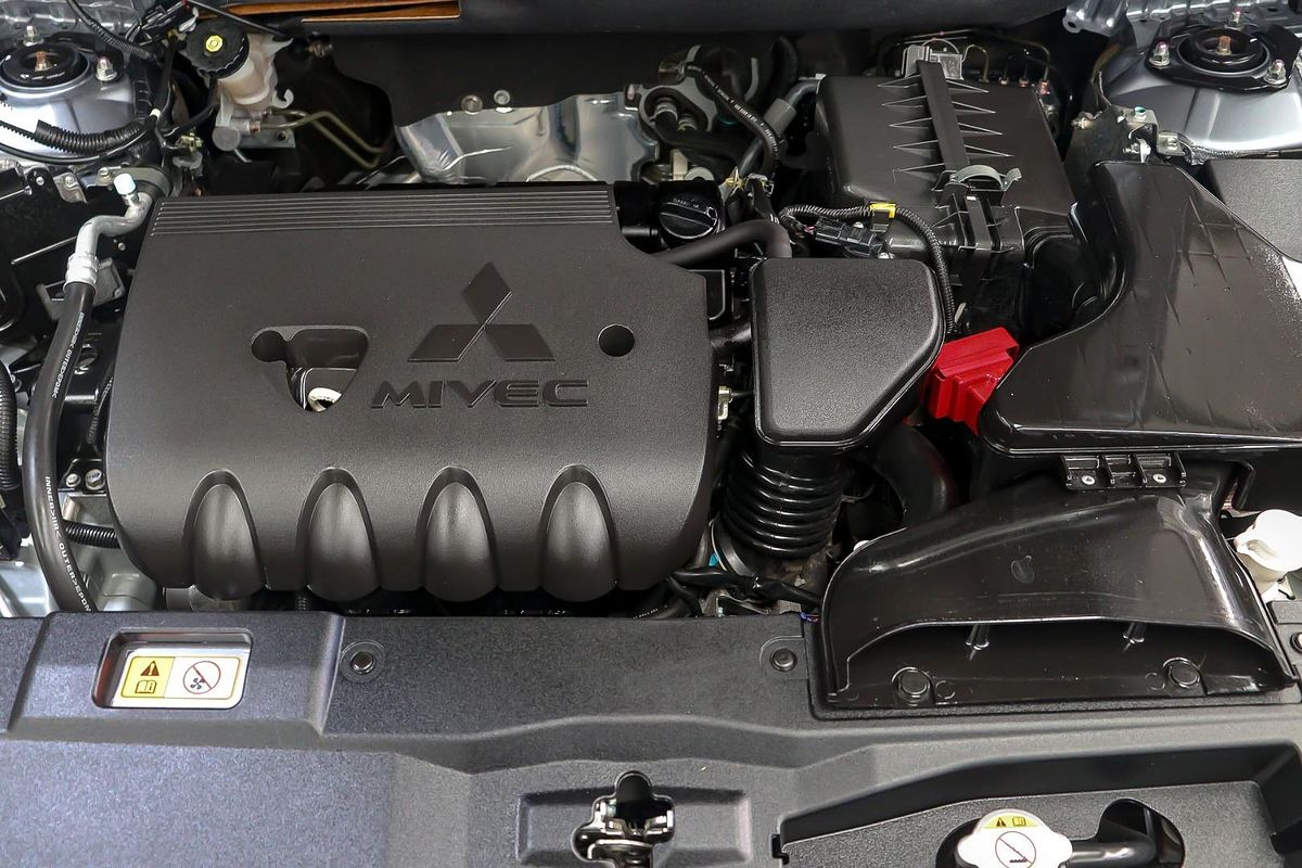 2016 Mitsubishi Outlander LS ZK