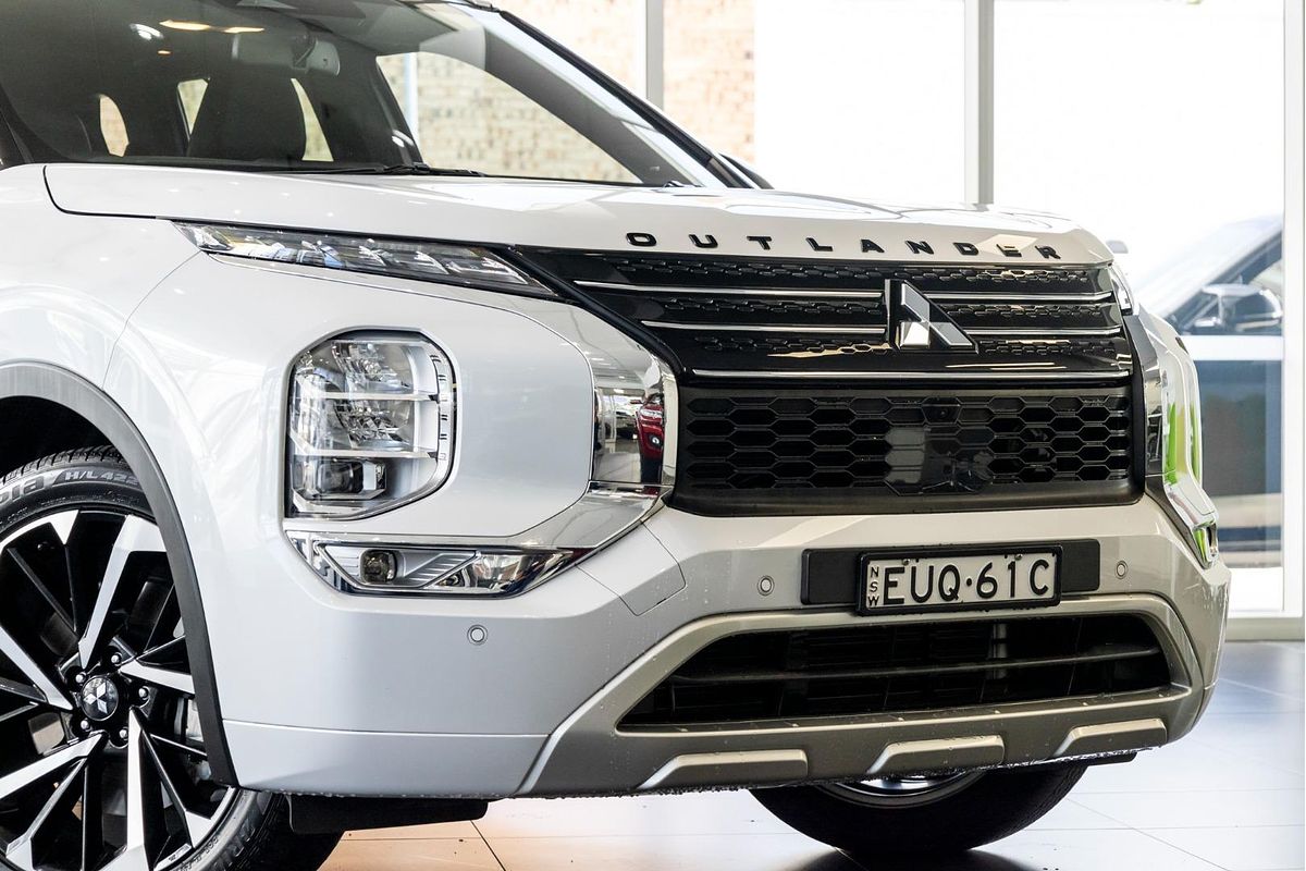 2022 Mitsubishi Outlander Exceed Tourer ZM