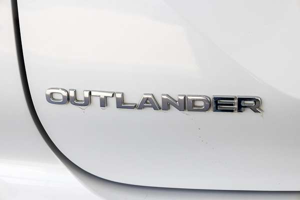 2022 Mitsubishi Outlander Exceed Tourer ZM