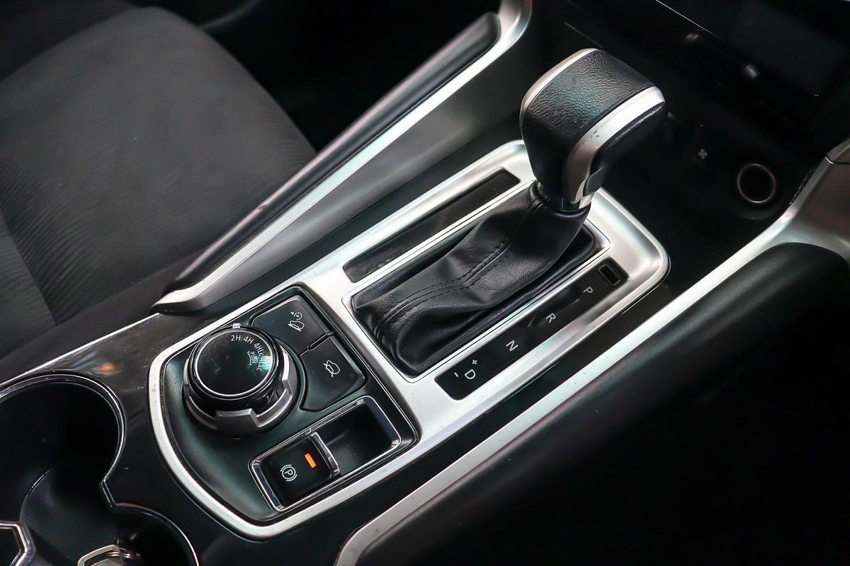2019 Mitsubishi Pajero Sport GLX QE