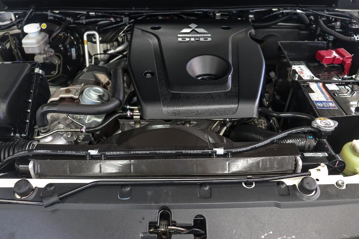 2019 Mitsubishi Pajero Sport GLX QE