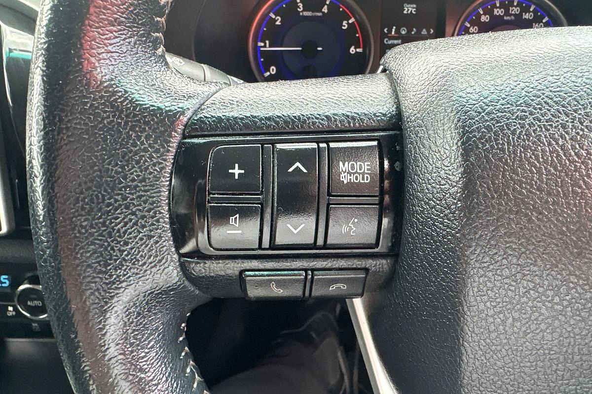 2016 Toyota Hilux SR5 GUN126R 4X4