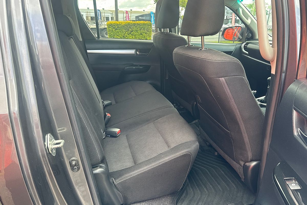 2016 Toyota Hilux SR5 GUN126R 4X4