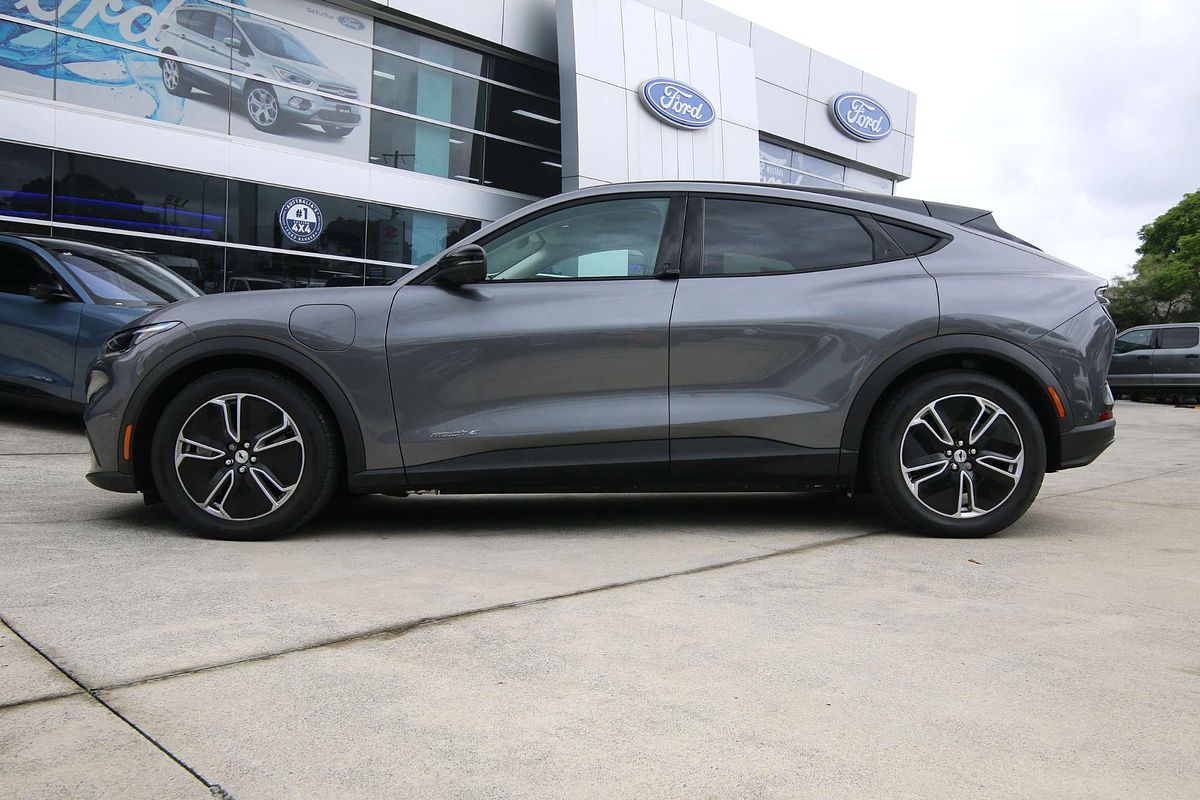 2023 Ford Mustang Mach-E Select