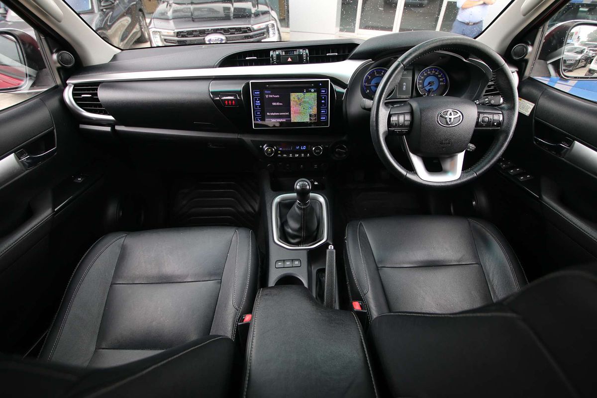2015 Toyota Hilux SR5 GUN126R 4X4