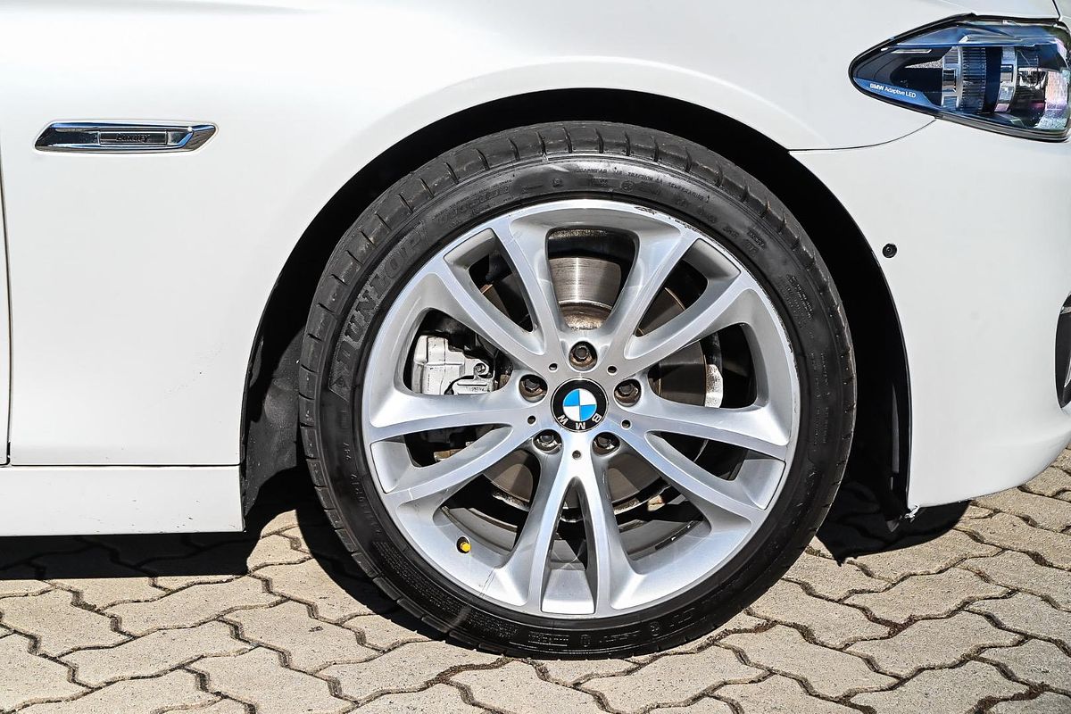 2015 BMW 5 Series 528i Luxury Line F10 LCI