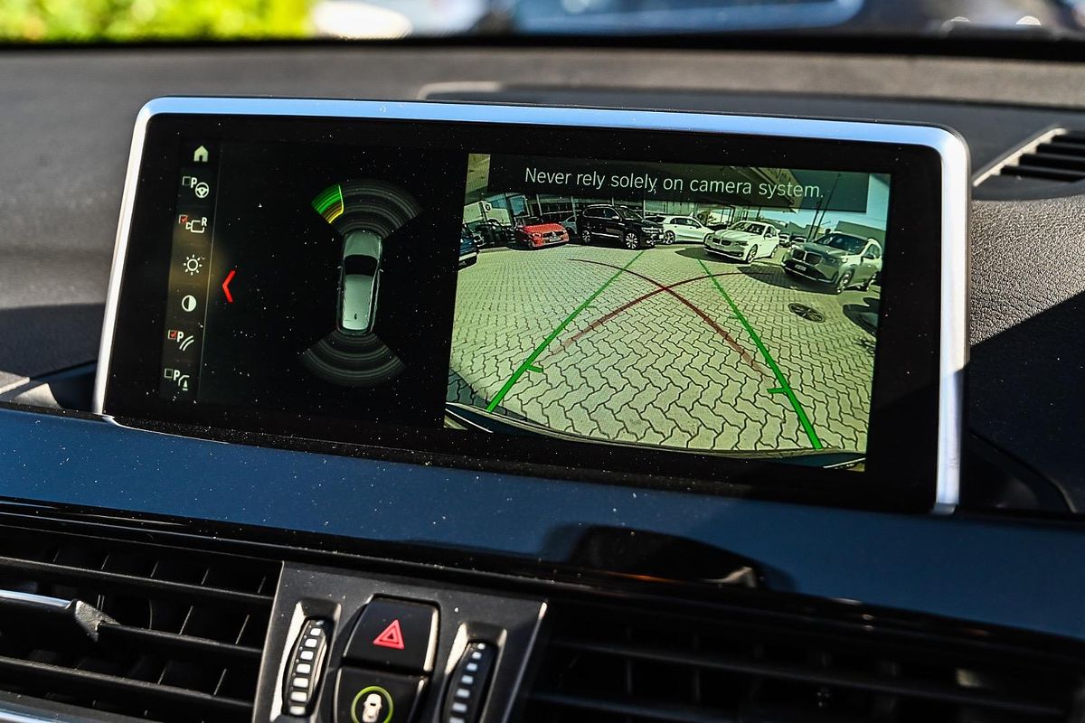 2019 BMW X1 sDrive18d F48