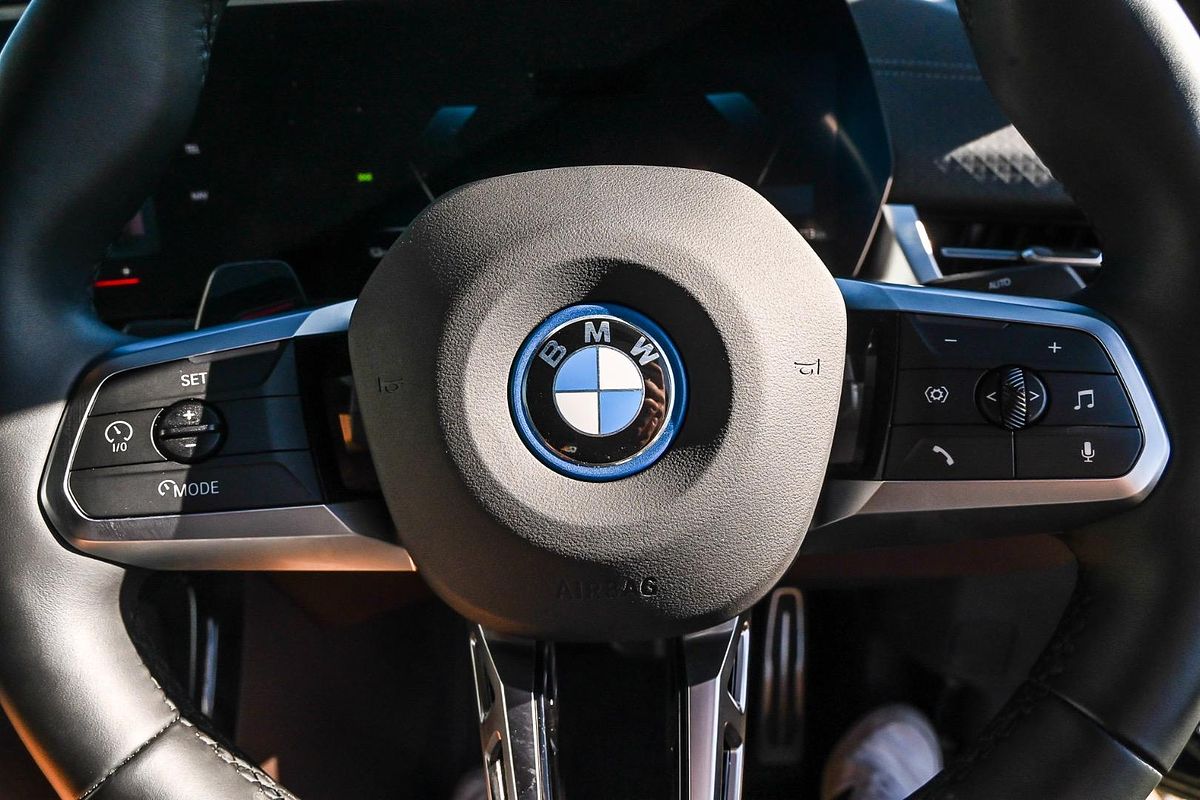 2024 BMW iX2 eDrive20 M Sport U10