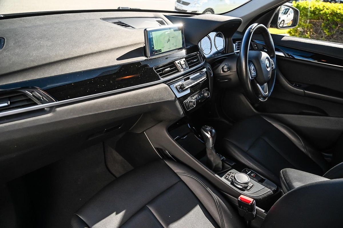 2019 BMW X1 sDrive18d F48