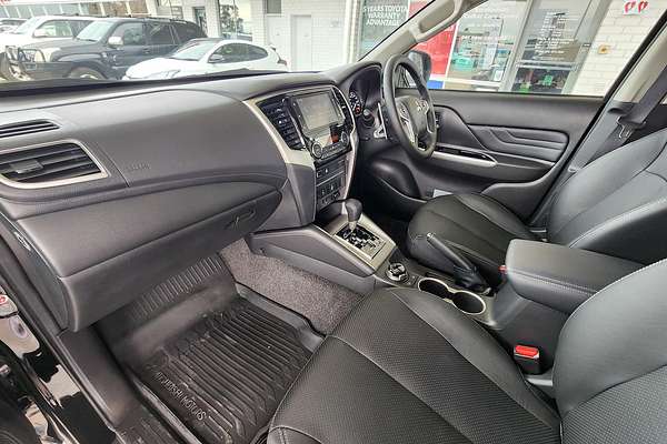 2021 Mitsubishi Triton GSR MR 4X4