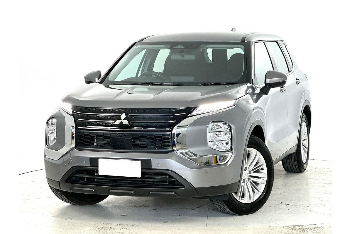 2023 Mitsubishi Outlander ES ZM