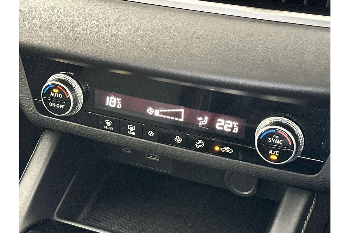 2023 Mitsubishi Outlander ES ZM
