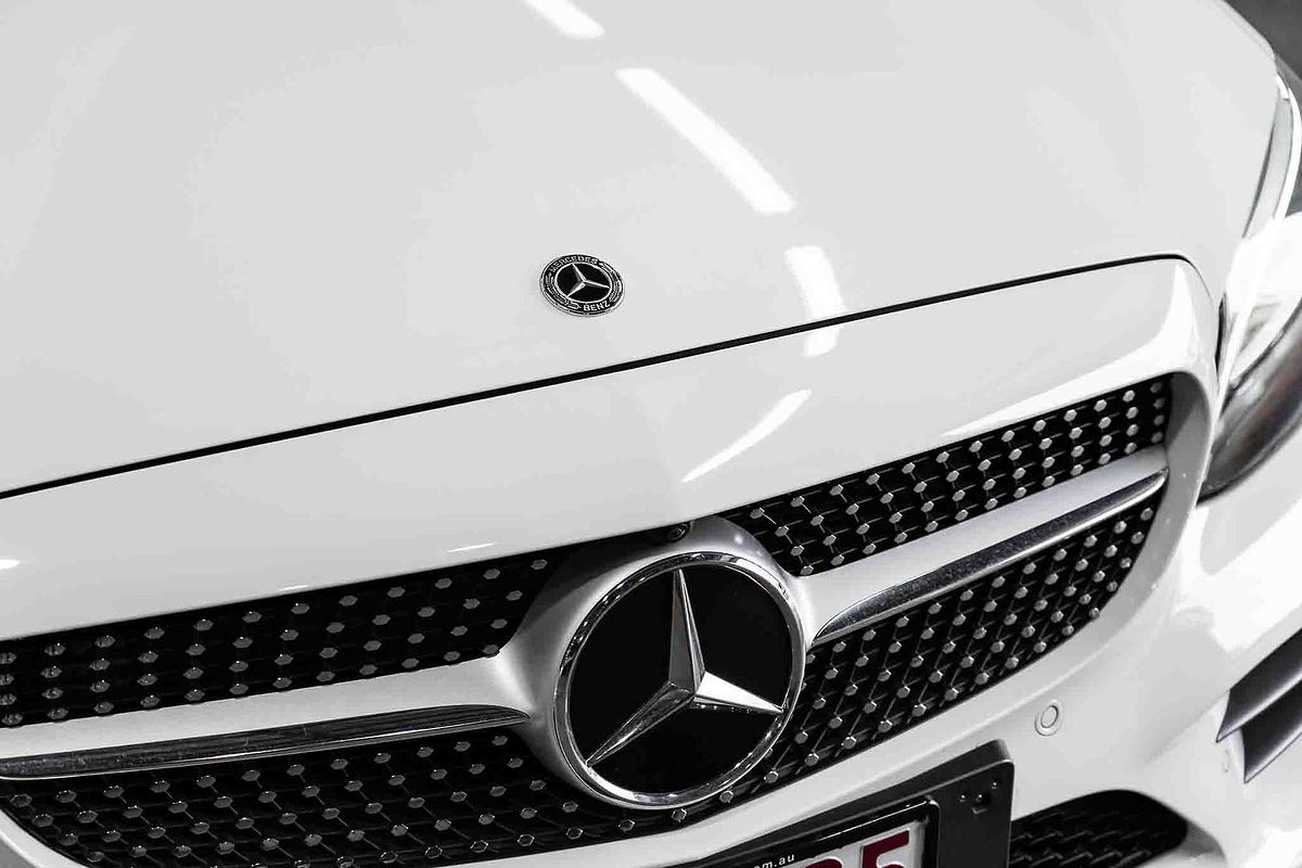 2019 Mercedes-Benz C-Class C200 C205