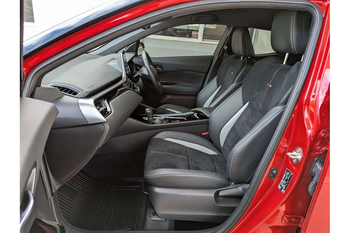 2023 Toyota C-HR GR Sport ZYX10R