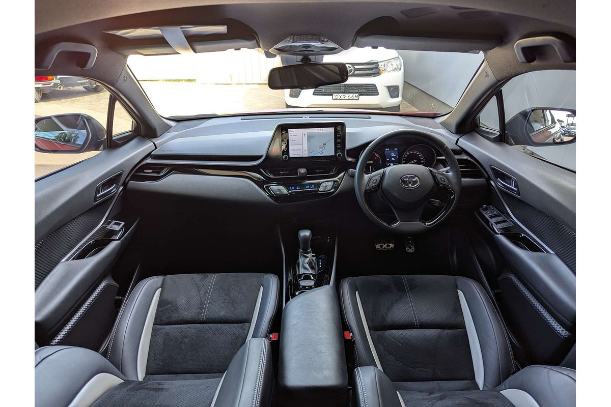 2023 Toyota C-HR GR Sport ZYX10R