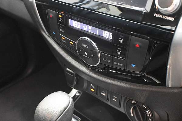 2022 Nissan Navara ST-X D23 4X4