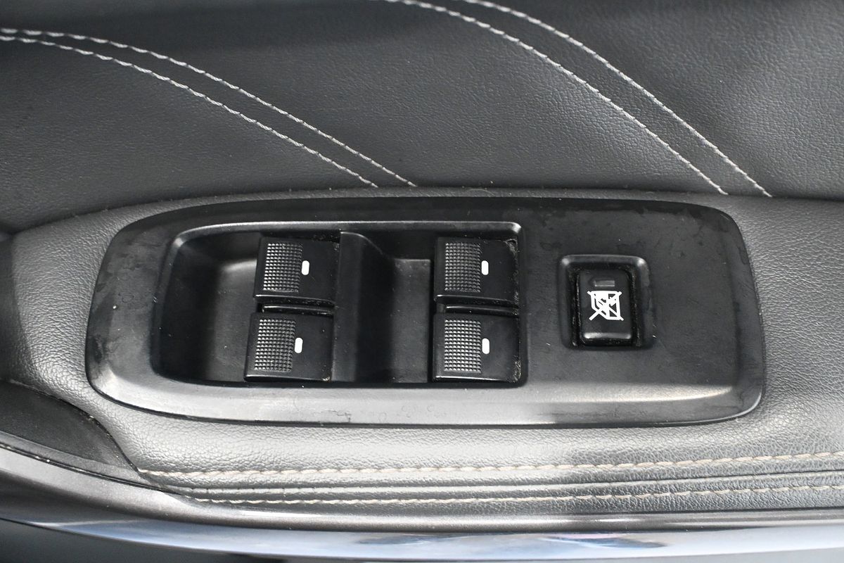 2017 Ford Everest Titanium UA