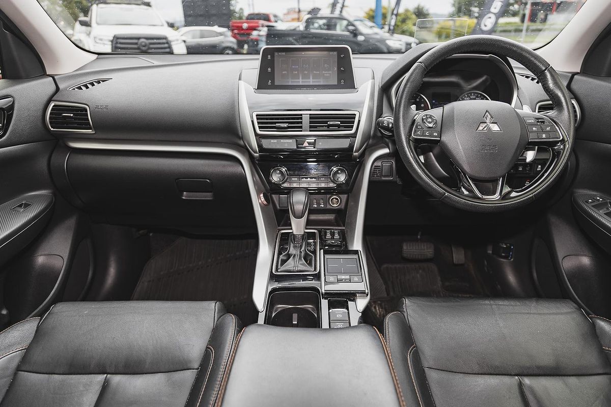 2017 Mitsubishi Eclipse Cross Exceed YA