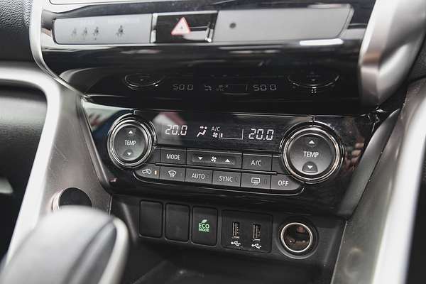 2017 Mitsubishi Eclipse Cross Exceed YA