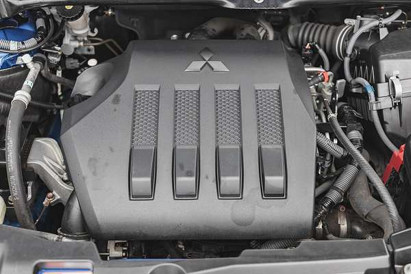 2017 Mitsubishi Eclipse Cross Exceed YA