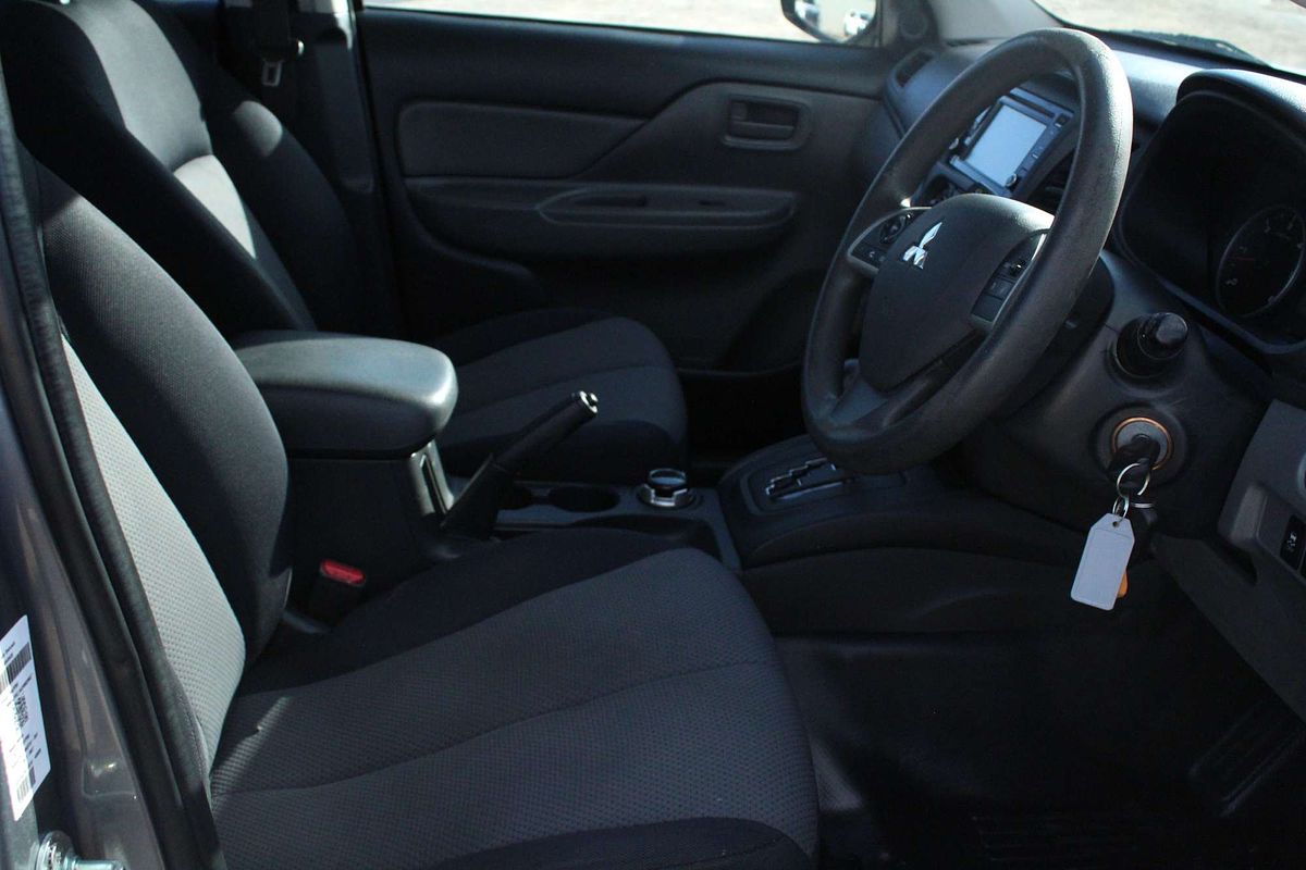 2017 Mitsubishi Triton GLX MQ 4X4