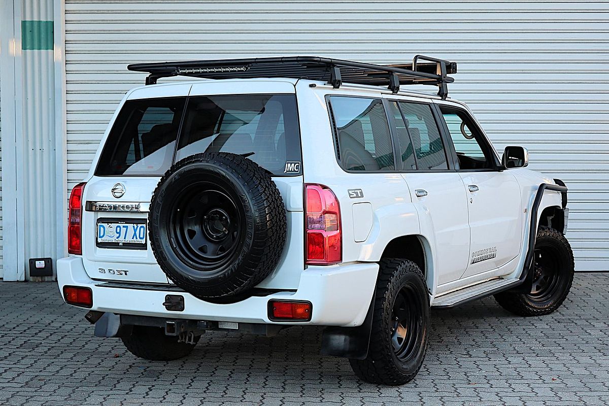 2013 Nissan Patrol ST Y61