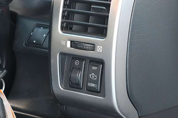 2013 Nissan Patrol ST Y61