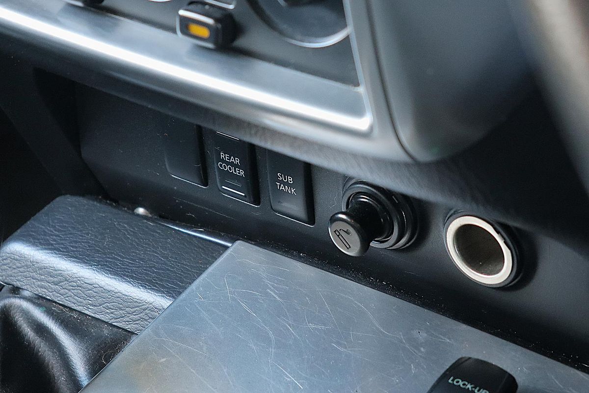 2013 Nissan Patrol ST Y61
