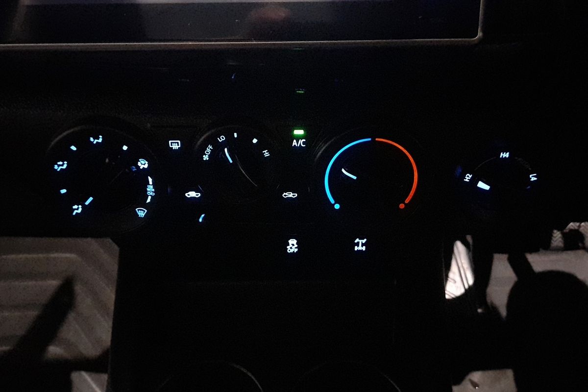 2019 Toyota Hilux SR GUN126R 4X4