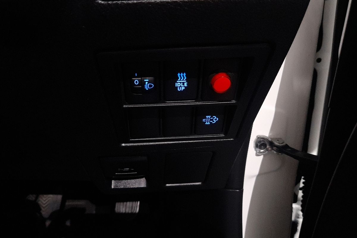 2019 Toyota Hilux SR GUN126R 4X4