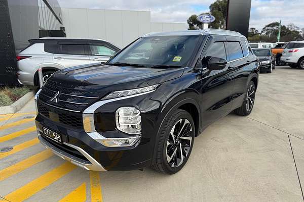2025 Mitsubishi Outlander Exceed Tourer ZM