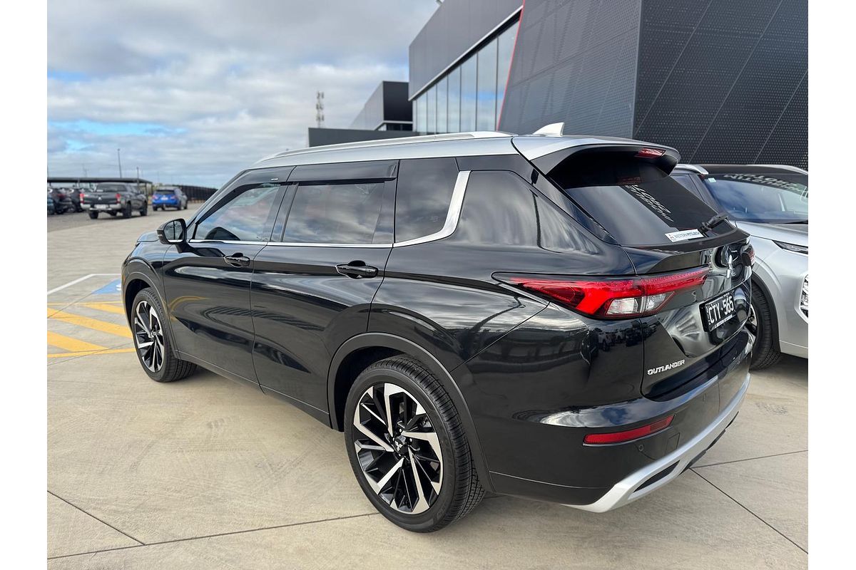 2025 Mitsubishi Outlander Exceed Tourer ZM