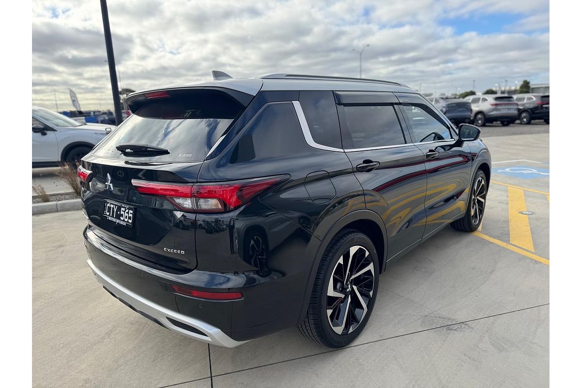 2025 Mitsubishi Outlander Exceed Tourer ZM