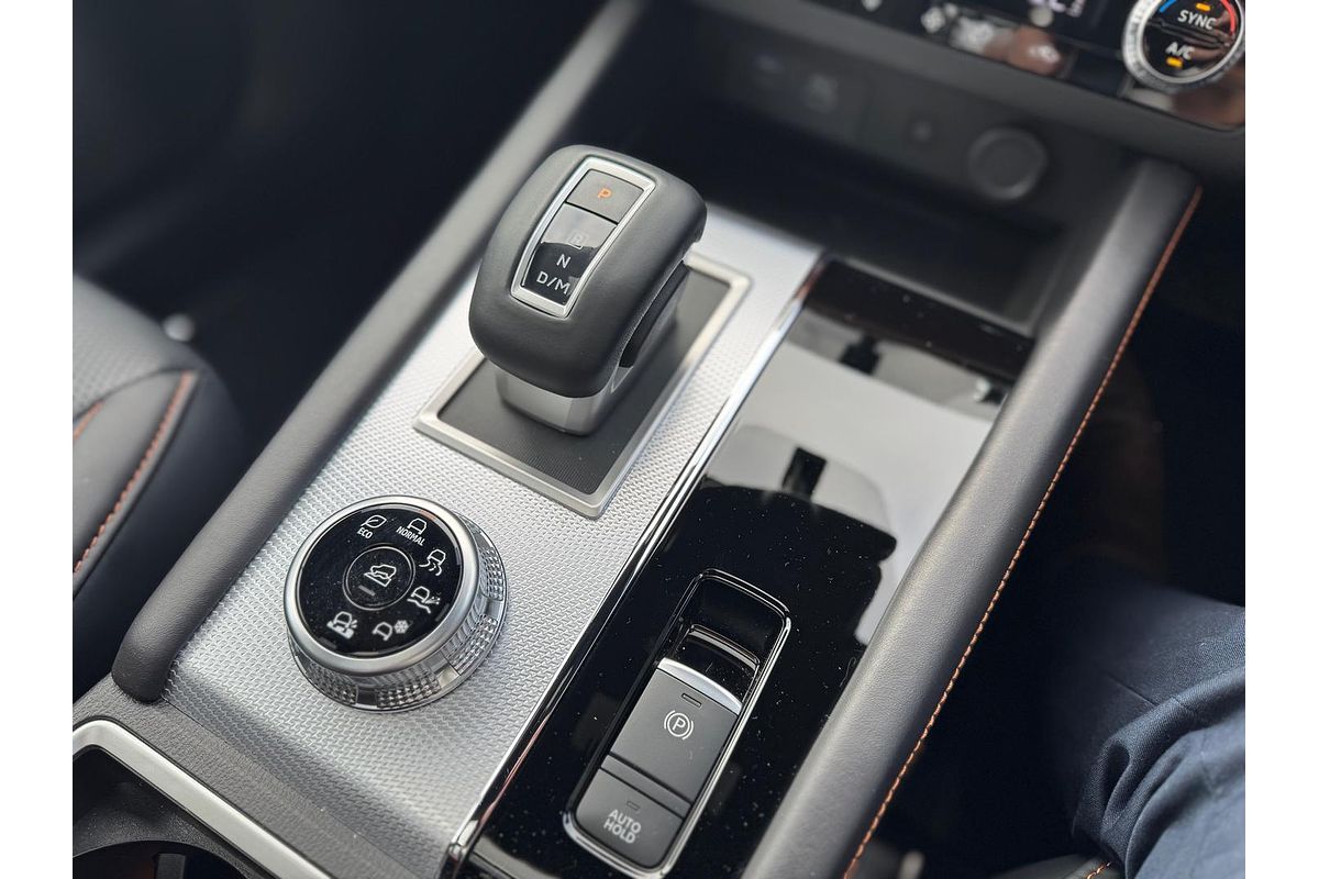 2025 Mitsubishi Outlander Exceed Tourer ZM