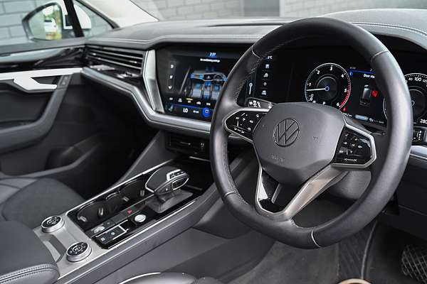2022 Volkswagen Touareg 210TDI Elegance CR