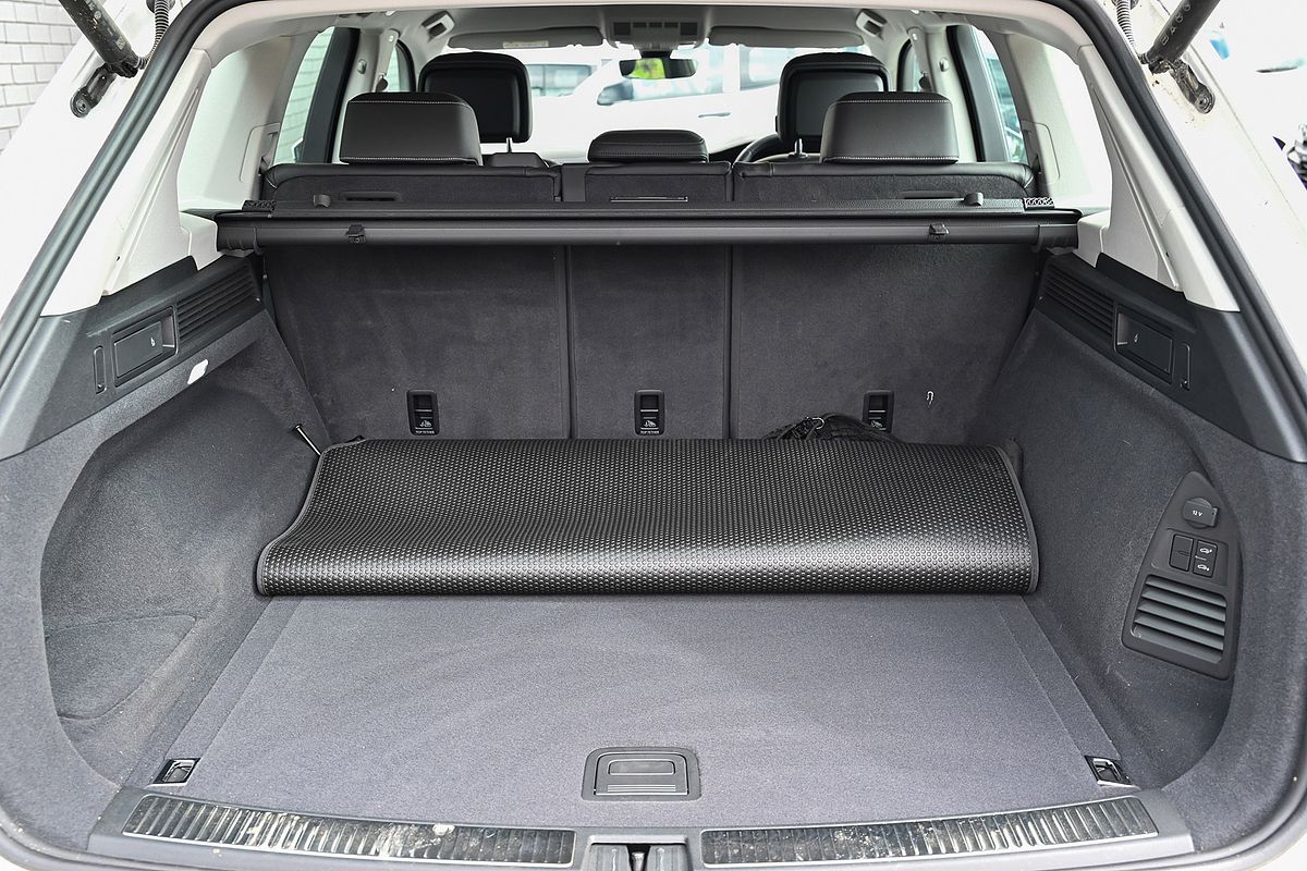 2022 Volkswagen Touareg 210TDI Elegance CR