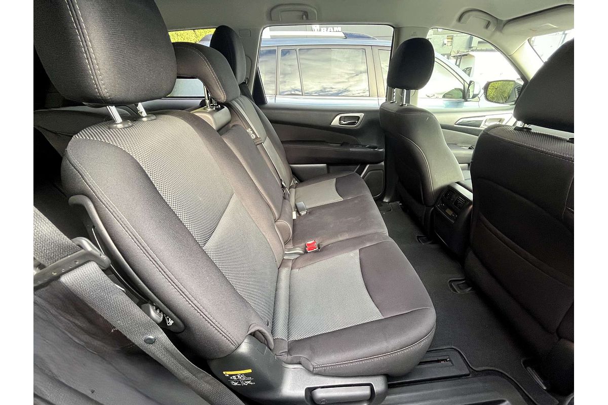 2018 Nissan Pathfinder ST R52 Series II