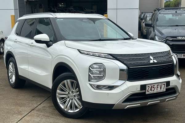 2022 Mitsubishi Outlander LS ZM