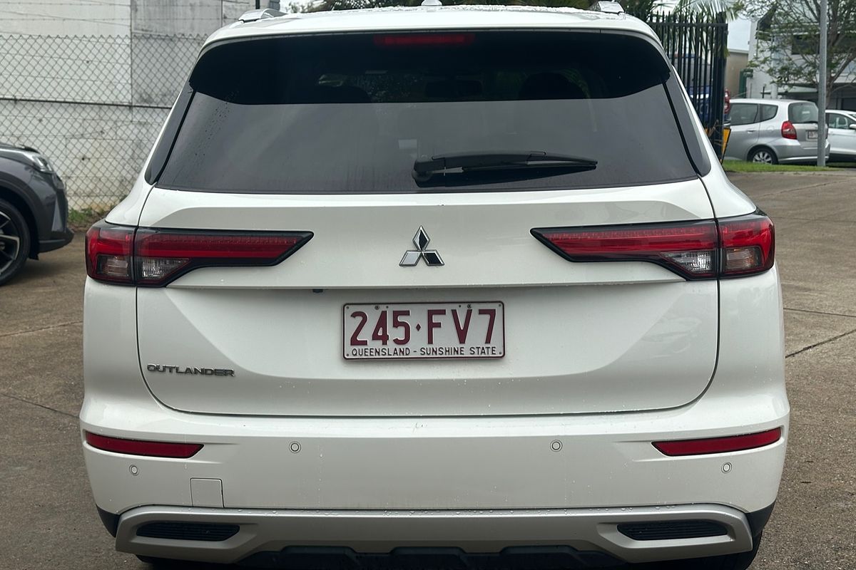 2022 Mitsubishi Outlander LS ZM
