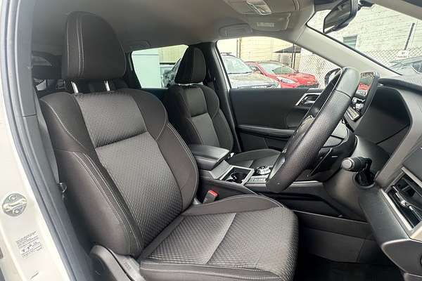 2022 Mitsubishi Outlander LS ZM