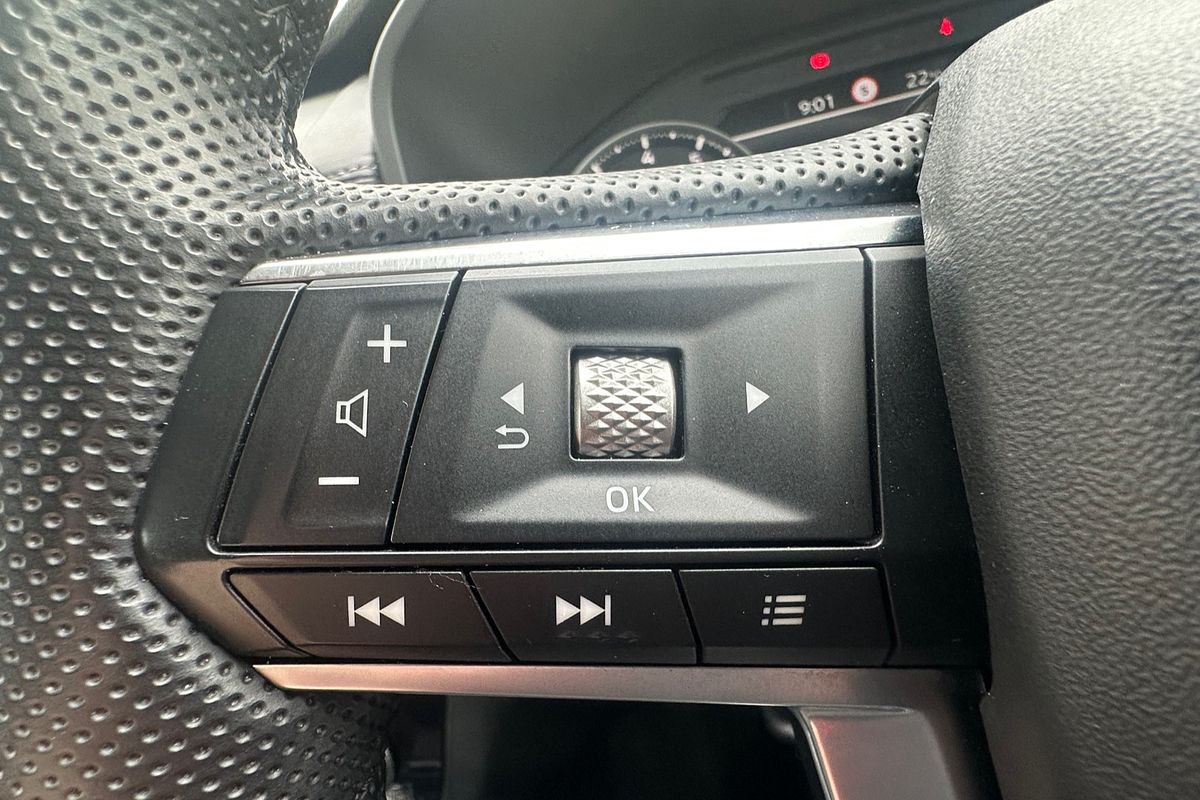 2022 Mitsubishi Outlander LS ZM