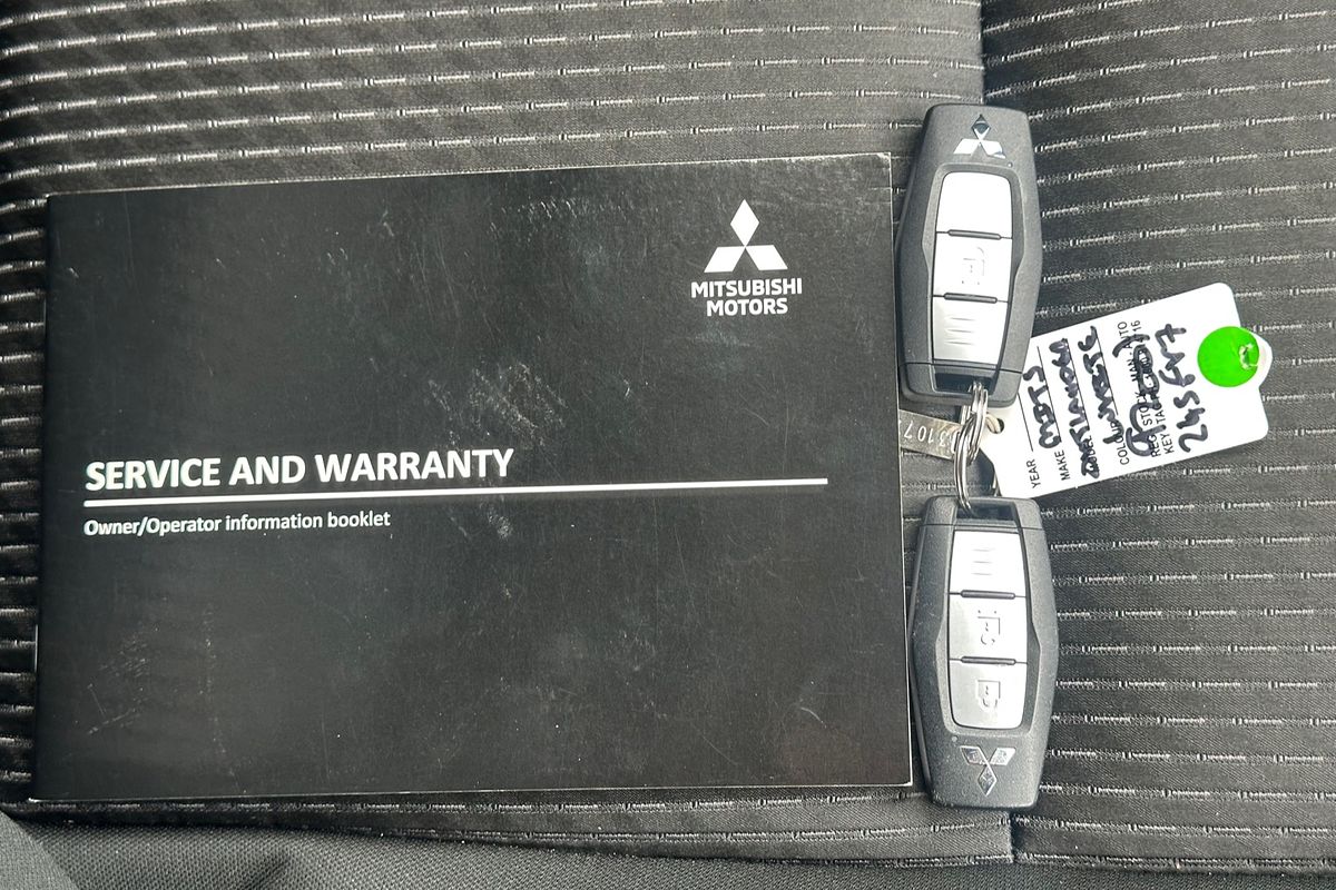 2022 Mitsubishi Outlander LS ZM
