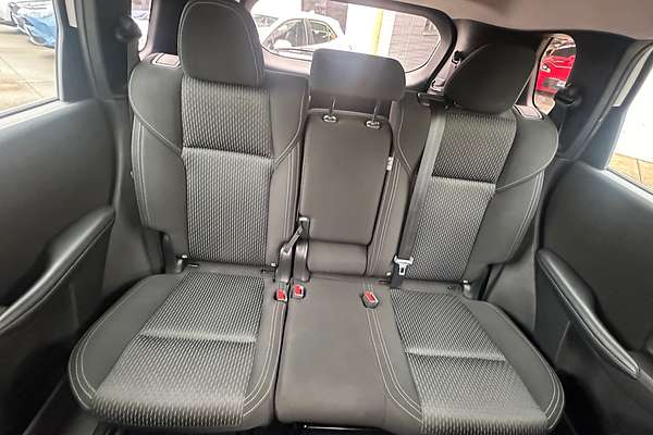 2022 Mitsubishi Outlander LS ZM