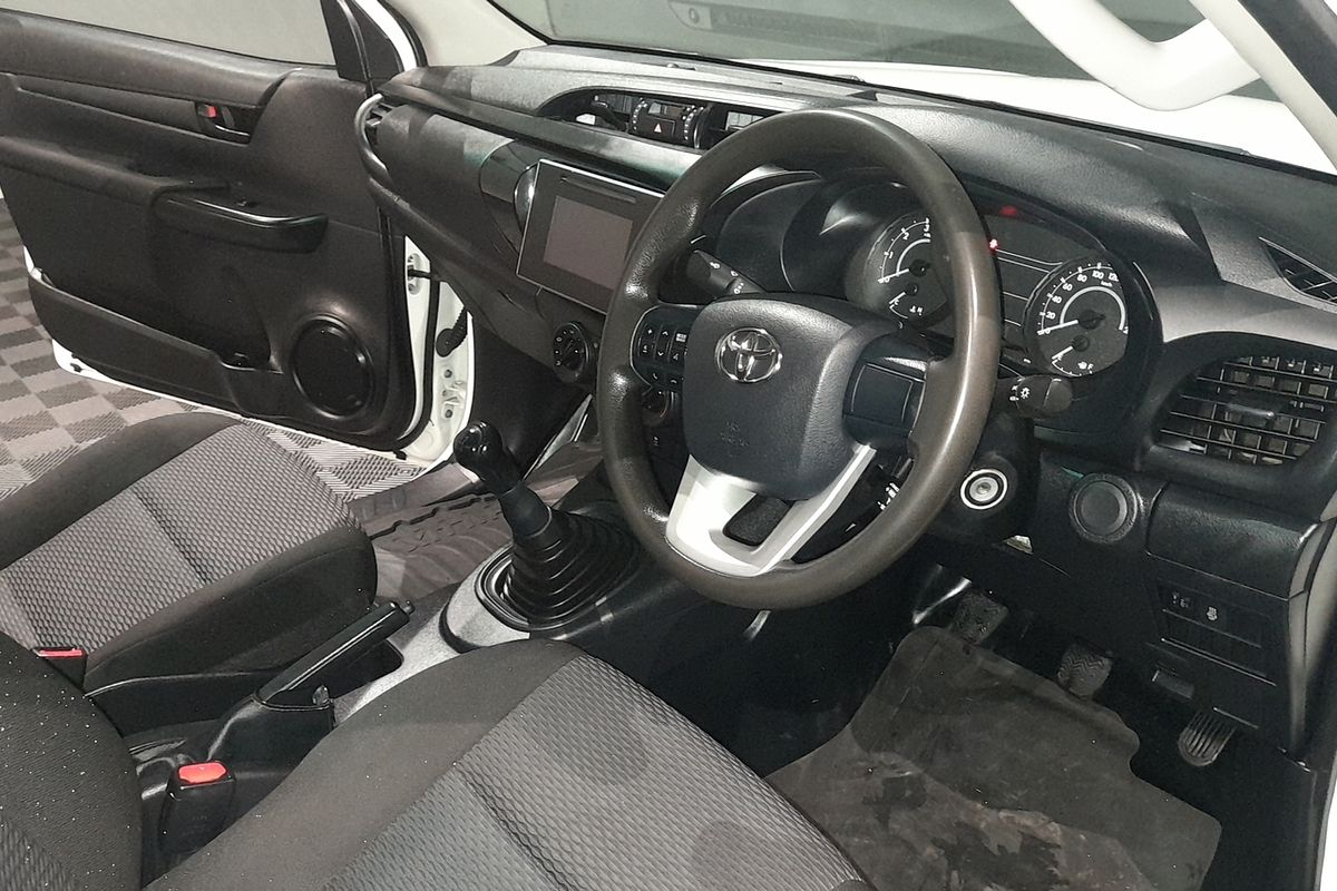2017 Toyota Hilux Workmate GUN122R Rear Wheel Drive